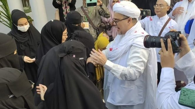 Habib Rizieq Menikah Lagi, Terungkap Alasannya